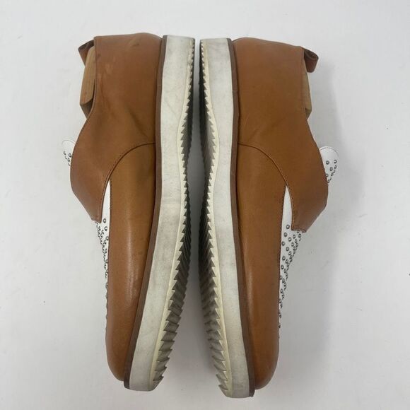 Michael Kors Dakota Women's Luggage White Leather Studded Loafers Shoes Size 10 - Picture 2 of 5